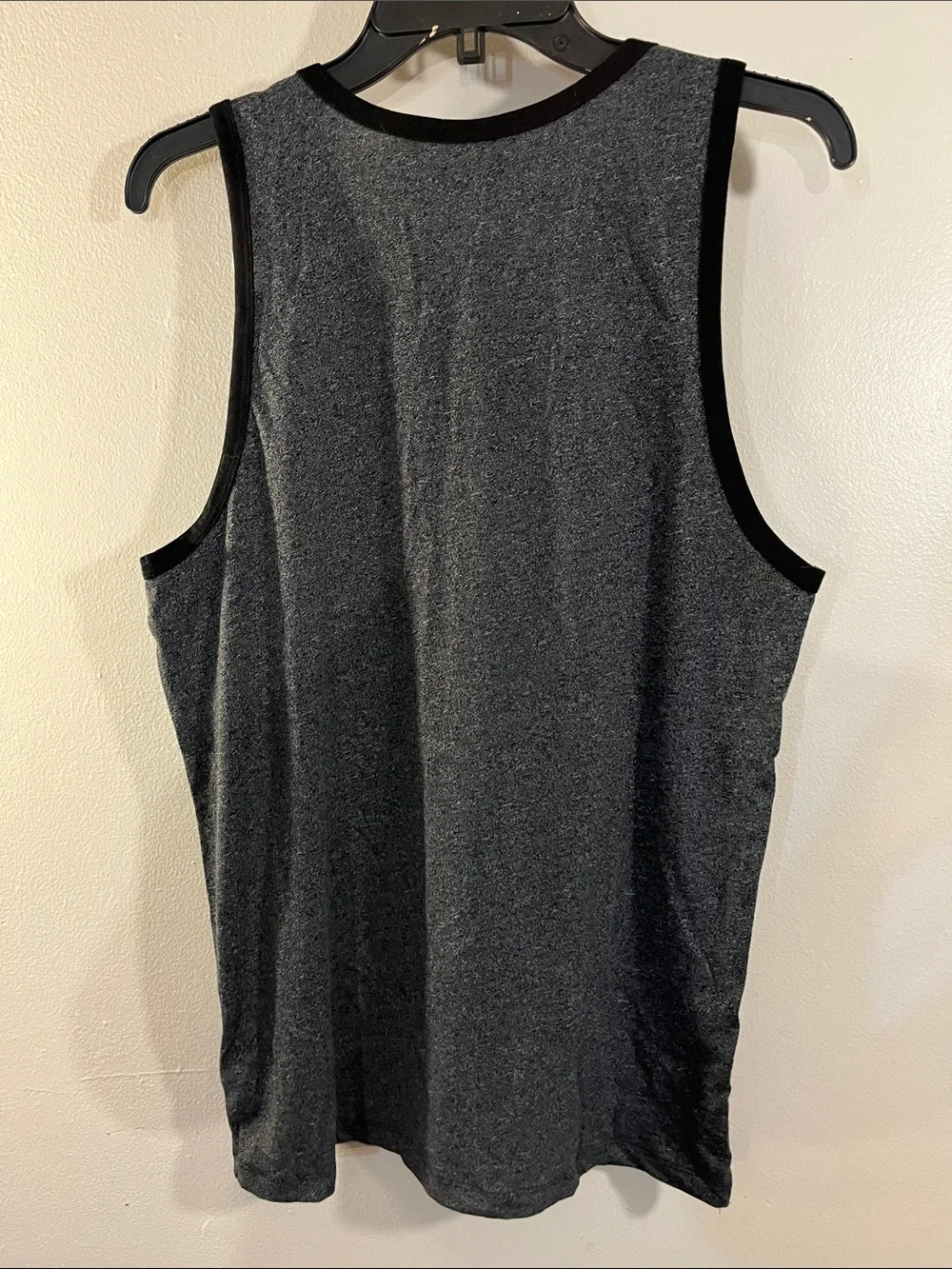 Old Navy Men’s Charcoal & Bright Blue Palm Graphic Tank